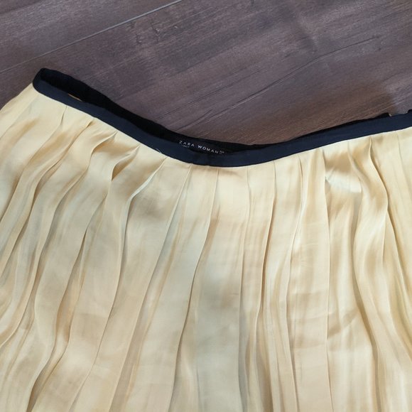 Zara Butter Yellow Pleated Midi Skirt - Picture 6 of 7
